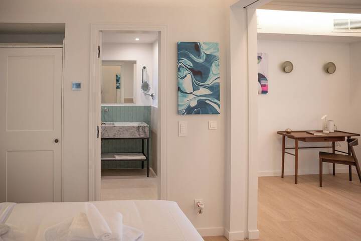 Room 76 of 182