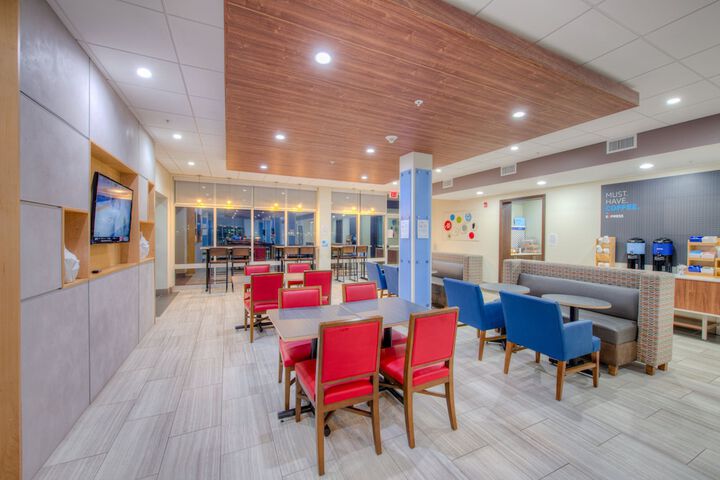 Breakfast/Coffee Service 15 of 20