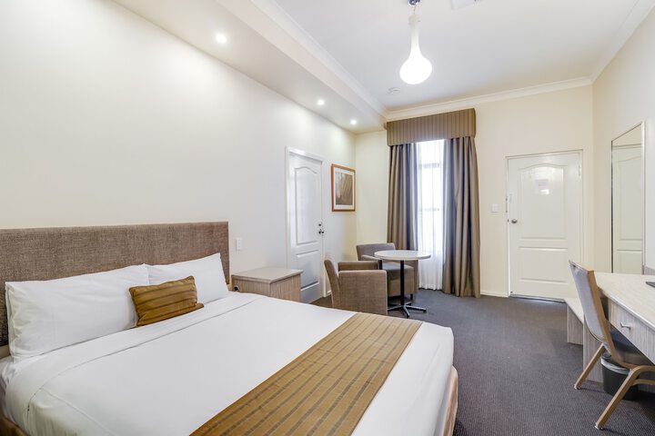 Room 7 of 46