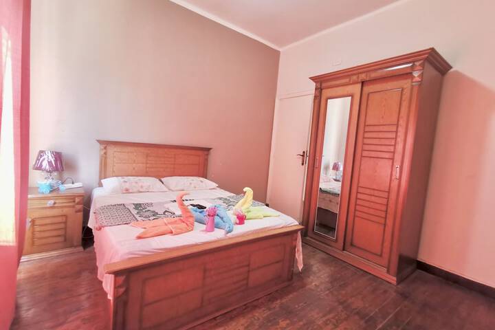 Room 9 of 41
