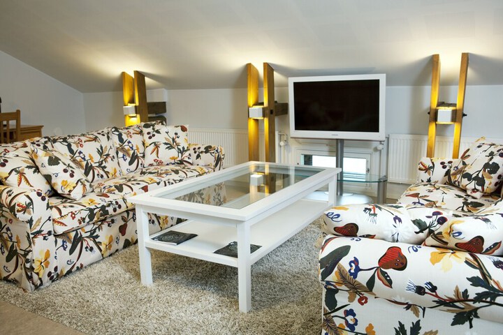 Room 22 of 66