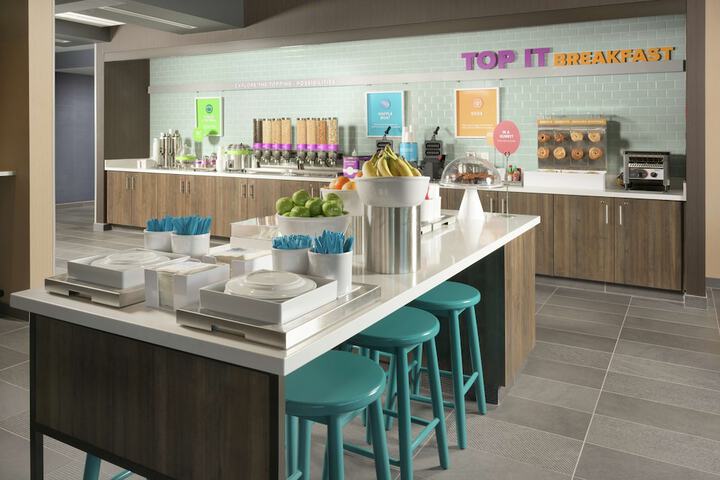 Breakfast area