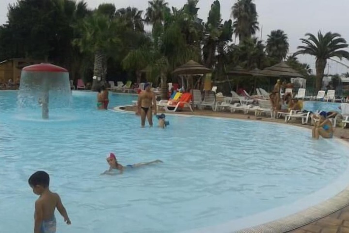 Pool Hotel