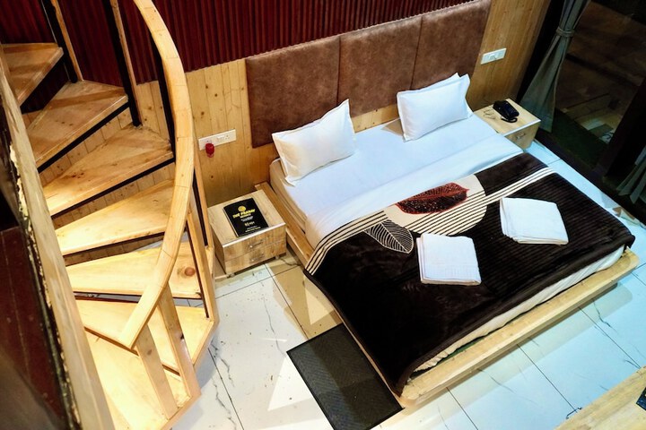 Room 10 of 41