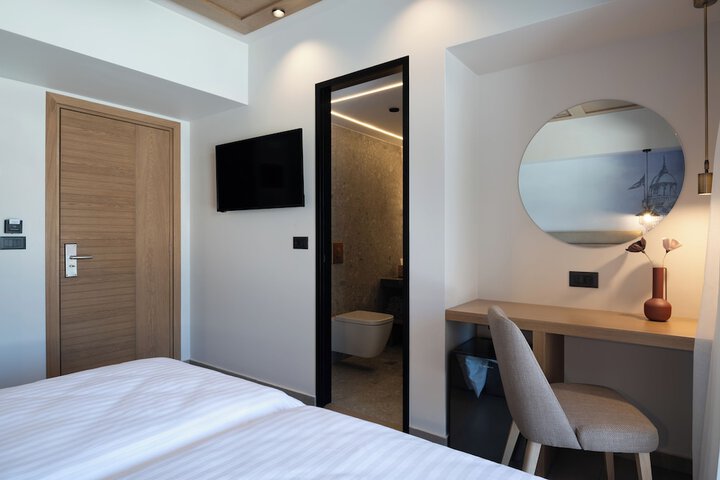 Room 11 of 68