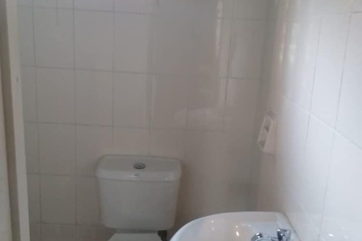 Room 9 of 15