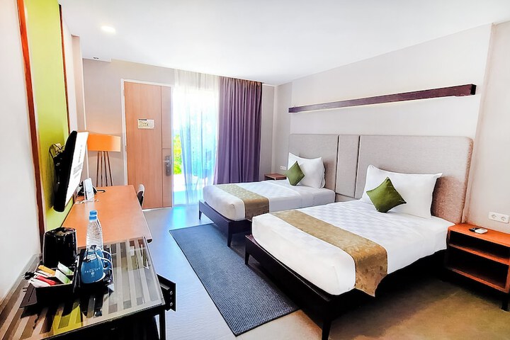 Room 15 of 49