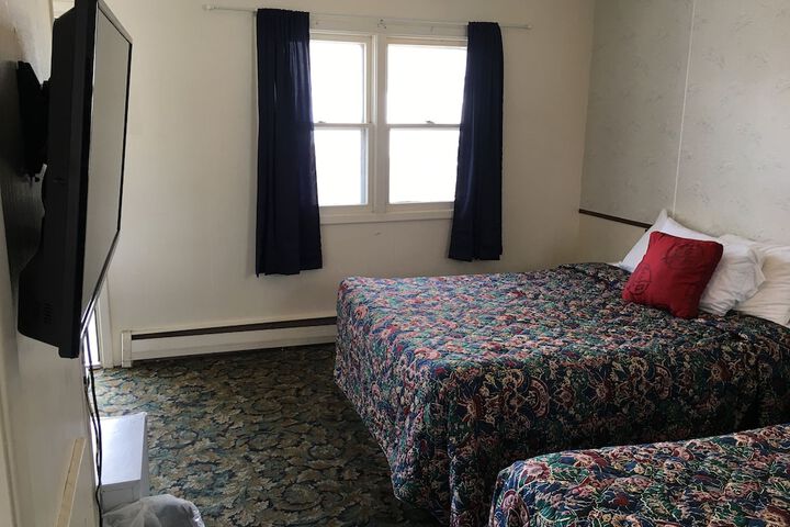Room 7 of 30