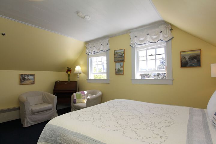 Room 12 of 42