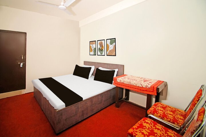 Room 25 of 33