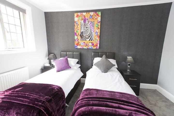 Room 32 of 133