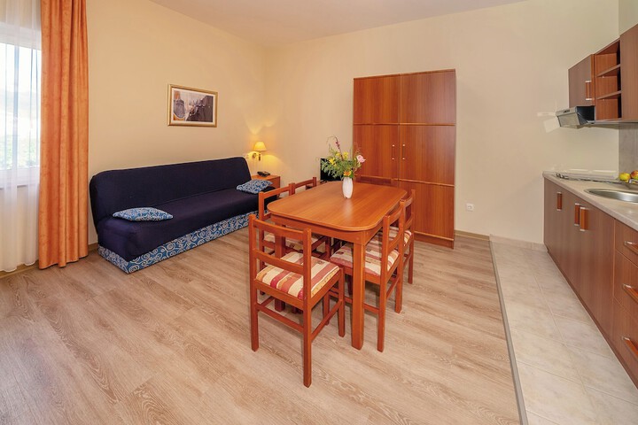 Room 13 of 235