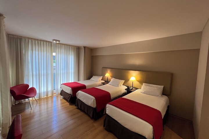 Room 5 of 20