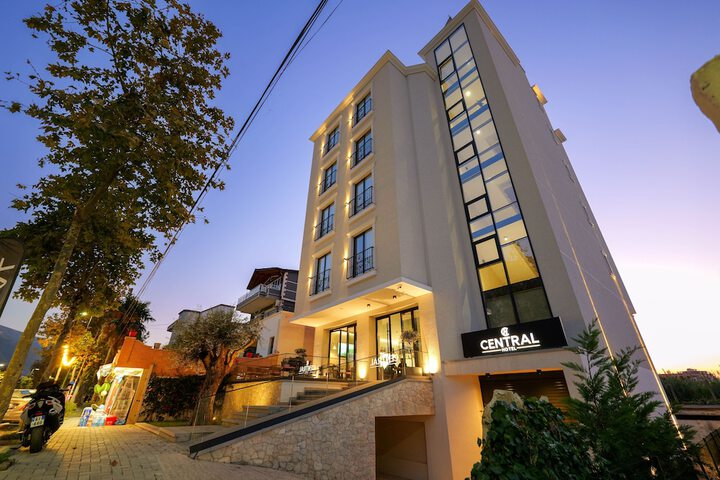 Hotel 44 of 52