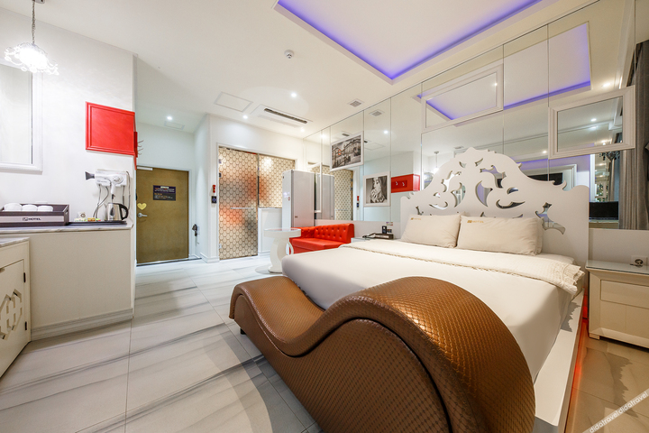 Room 54 of 88