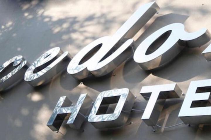 Hotel 50 of 52
