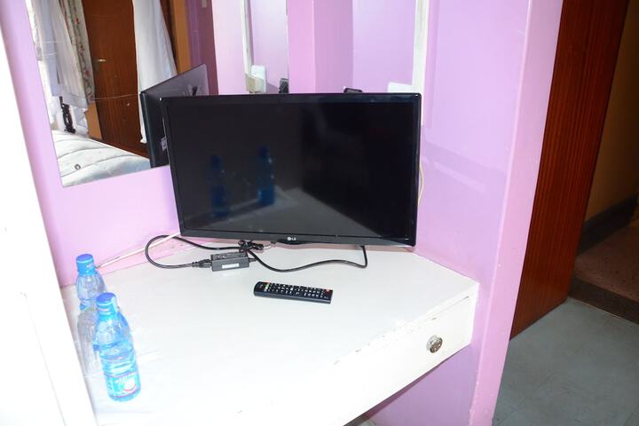 Room 28 of 50