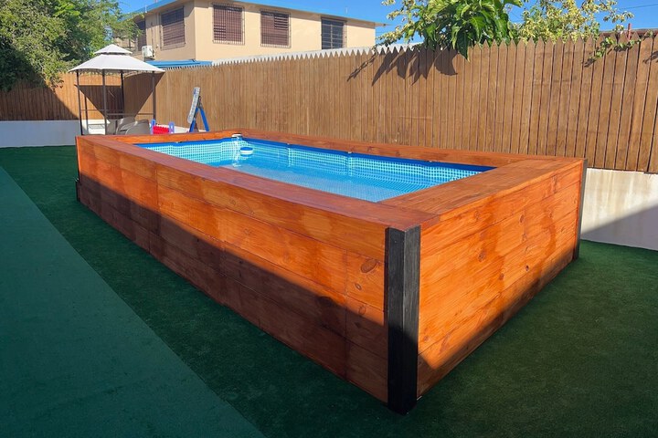 Pool 10 of 20