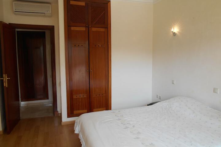 Room 7 of 27