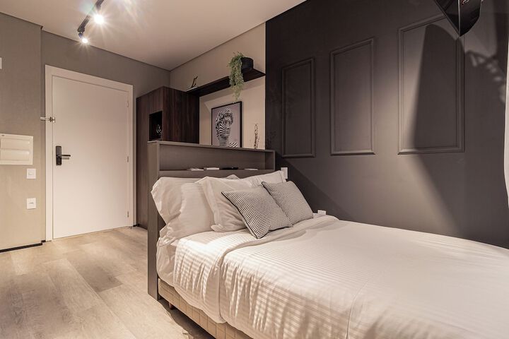Room 37 of 184
