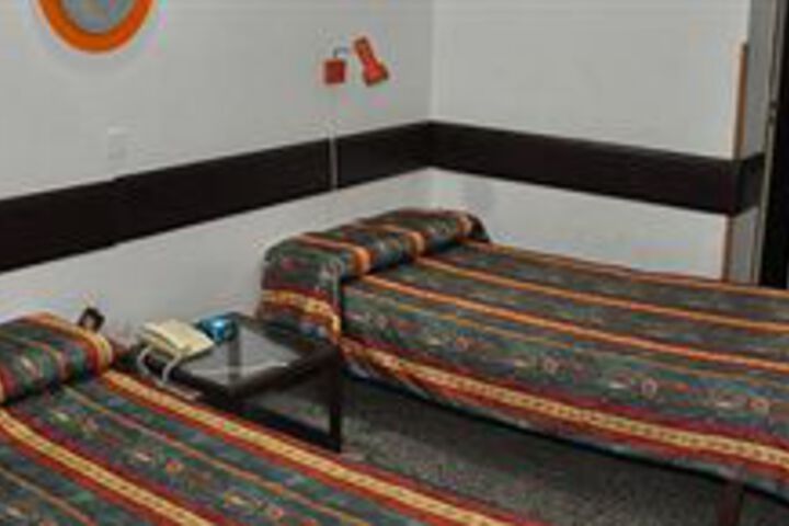 Room 11 of 26