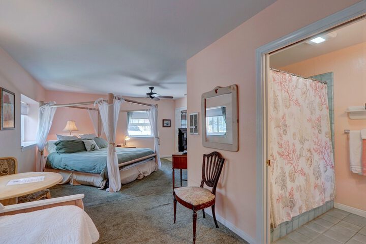 Room 50 of 135