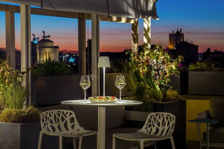Dining 72 of 78