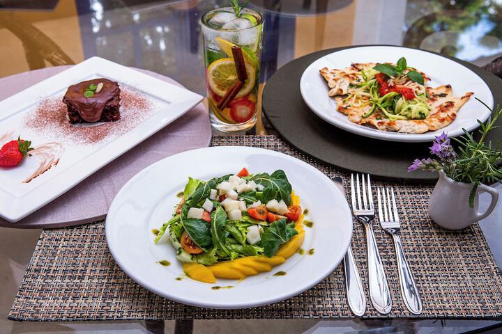 Dining 110 of 146