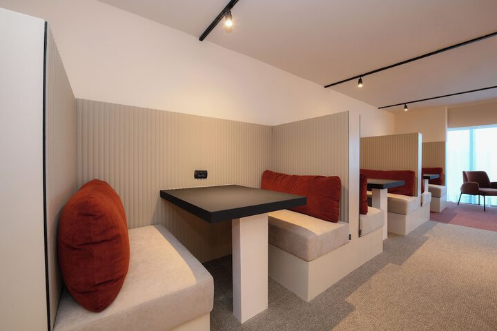 Room 45 of 89