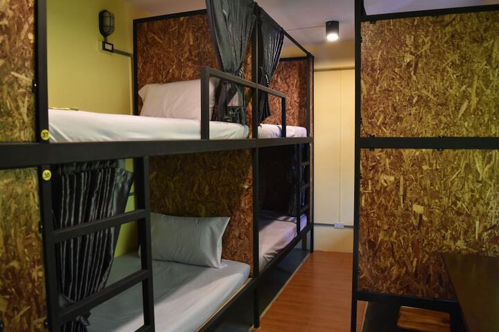 Room 11 of 82