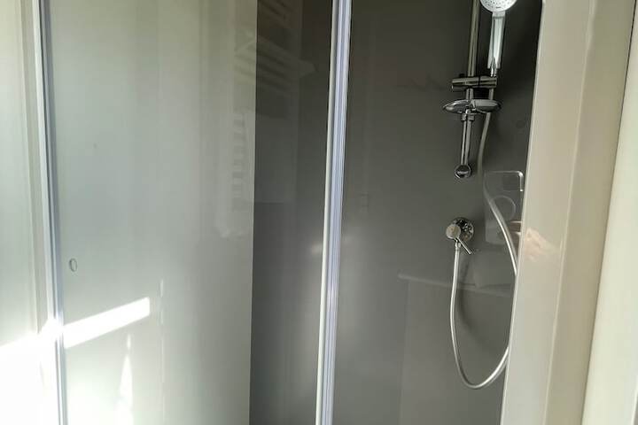 Room 15 of 21
