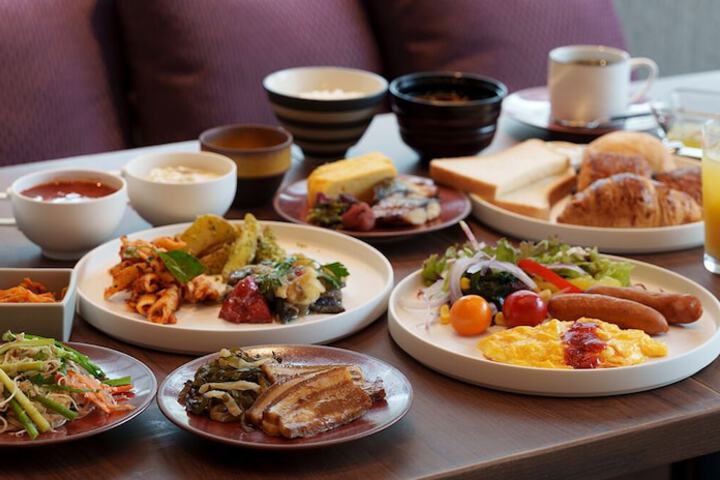 Breakfast/Coffee Service 62 of 68