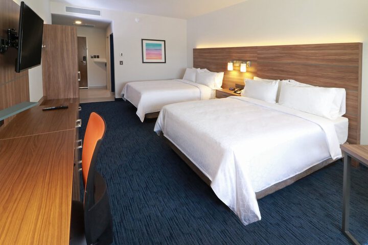Room 14 of 94