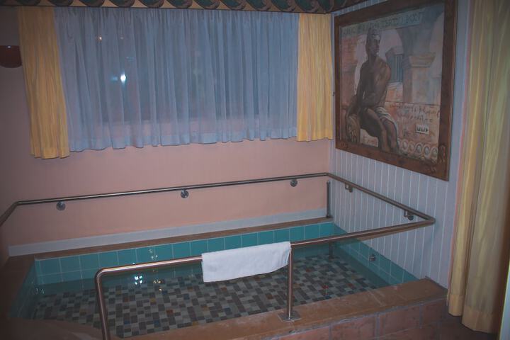 Spa 10 of 25