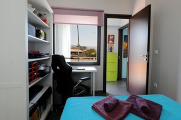 Room 28 of 47