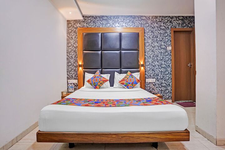 Room 8 of 29