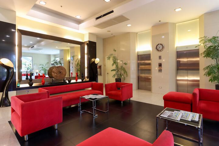 Hotel Lobby
