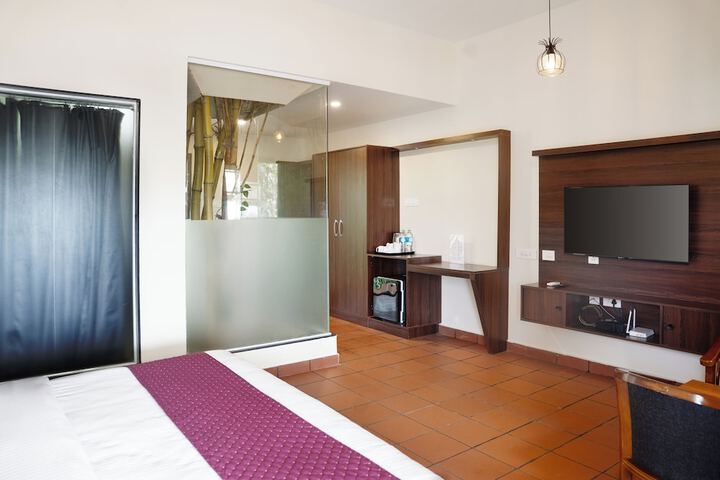 Room 32 of 63