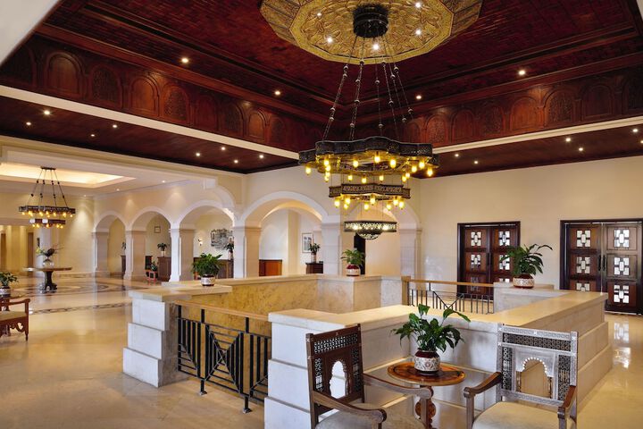 Guest Lobby