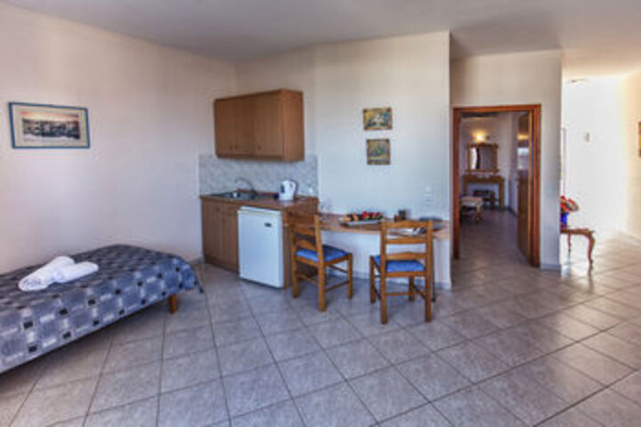 Room 38 of 59