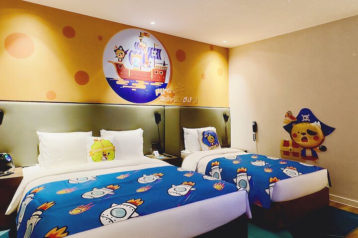 Room 18 of 68