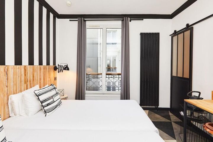Room 10 of 47