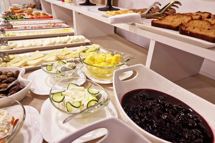 Dining 71 of 102