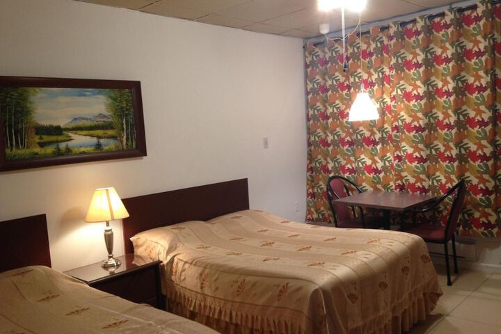 Room 9 of 27