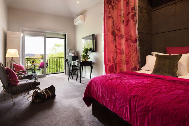 Room 10 of 92