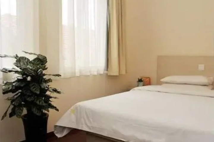 Room 5 of 14