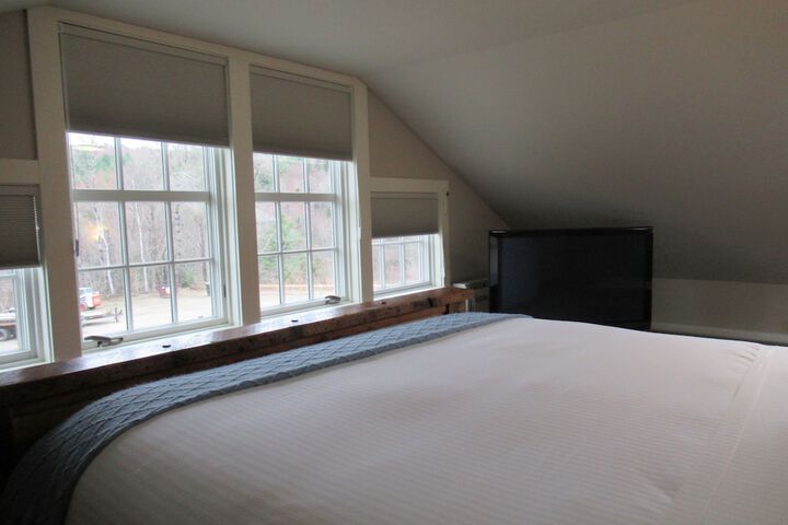 Room 56 of 106