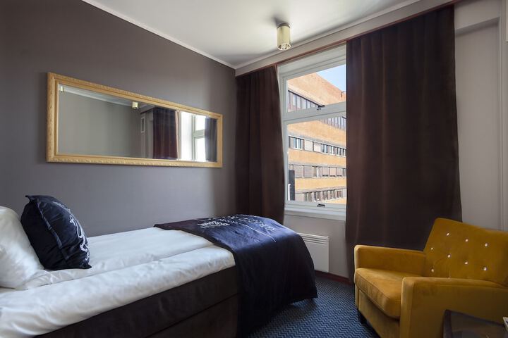 Room 25 of 50