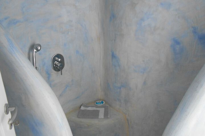 Room 53 of 70