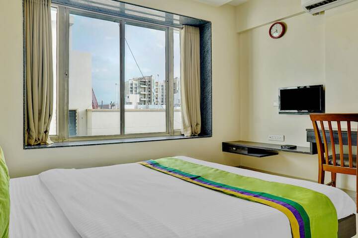 Room 15 of 29